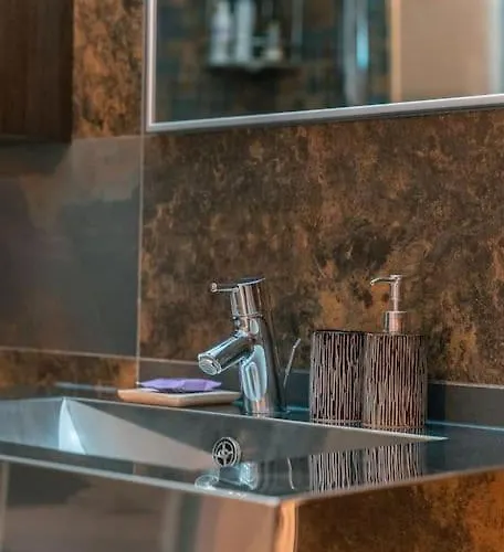 Manu, A Fair Living *