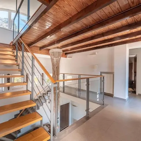 Manu, A Fair Living Villa