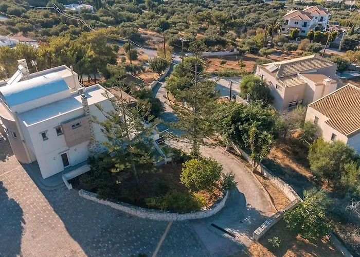 Manu, A Fair Living Villa